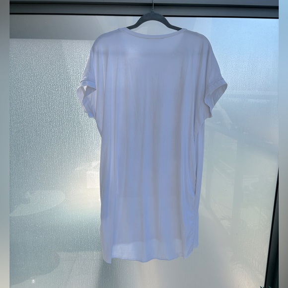 SHEIN | Tee Shirt Dress Tee with Pockets - Picture 3 of 3